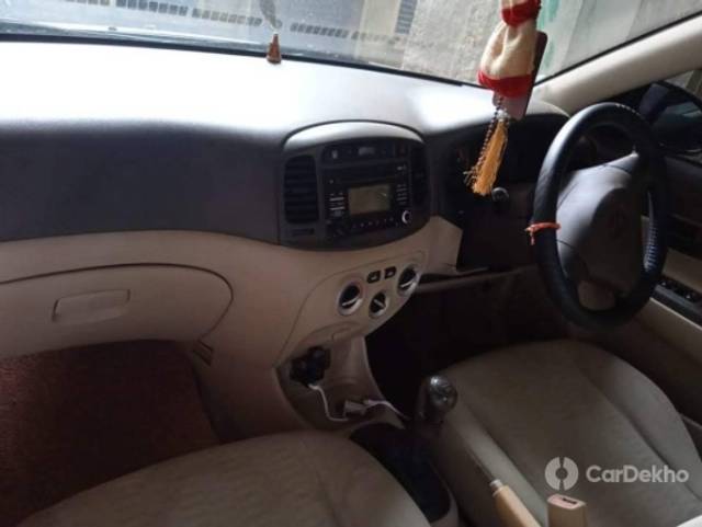 https://stimg2.cardekho.com/images/usedcarimages/large/2-2023/3628292/IMG-230224-171814-5183.jpg?imwidth=6400