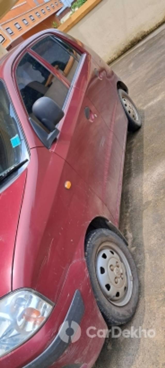 https://stimg2.cardekho.com/images/usedcarimages/large/2-2023/3628760/IMG-20230224-WA00070.jpg?imwidth=6401