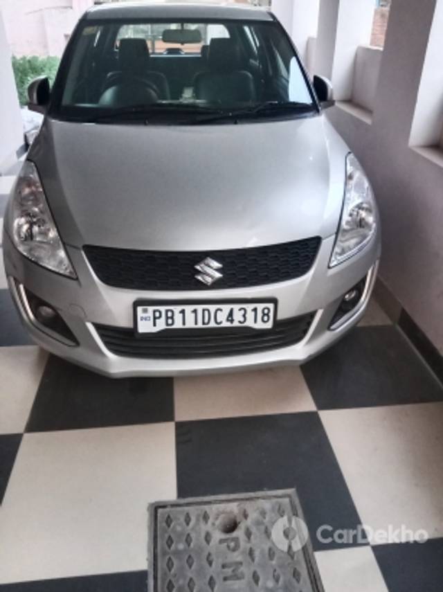 https://stimg2.cardekho.com/images/usedcarimages/large/2-2023/3629118/IMG_20230220_181101.jpg?imwidth=6400