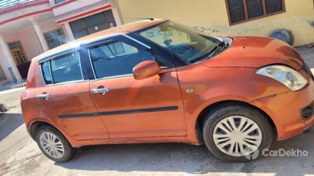 https://stimg2.cardekho.com/images/usedcarimages/large/2-2023/3629401/20230225_135853.jpg?imwidth=6402