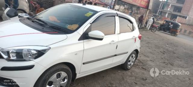 https://stimg2.cardekho.com/images/usedcarimages/large/2-2023/3630402/IMG_20230205_174711.jpg?imwidth=6401