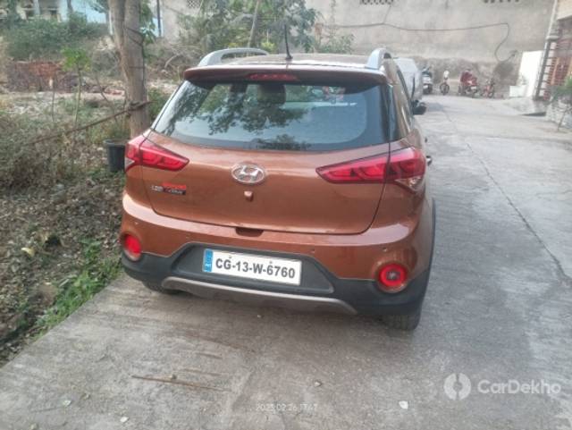 https://stimg2.cardekho.com/images/usedcarimages/large/2-2023/3631060/IMG20230226174710_BURST001_COVER.jpg?imwidth=6400
