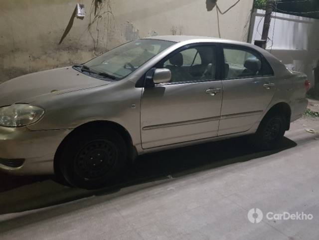 https://stimg2.cardekho.com/images/usedcarimages/large/2-2023/3631139/20230225_010344.jpg?imwidth=6400