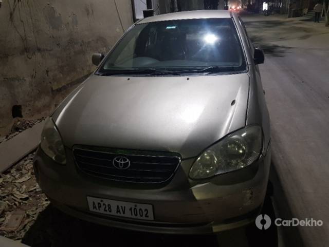 https://stimg2.cardekho.com/images/usedcarimages/large/2-2023/3631139/20230225_010353.jpg?imwidth=6401