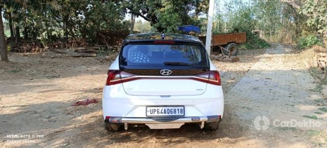 https://stimg2.cardekho.com/images/usedcarimages/large/2-2023/3631454/IMG_20230227_155855.jpg?imwidth=6401