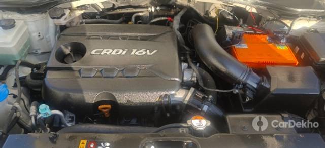 https://stimg2.cardekho.com/images/usedcarimages/large/2-2023/3632116/IMG_20230223_080831.jpg?imwidth=6401