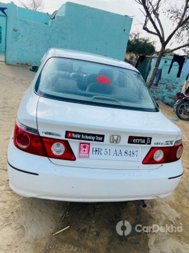 https://stimg2.cardekho.com/images/usedcarimages/large/2-2023/3633676/88DC66CE-AC4D-43E8-BD99-A6CC5B496885.jpg?imwidth=6400