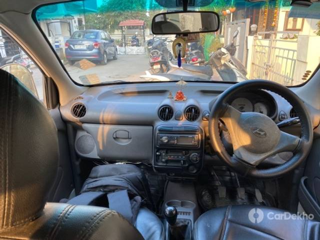 https://stimg2.cardekho.com/images/usedcarimages/large/3-2023/3634048/103AD494-6ADD-4102-95DB-909037232D2A.jpg?imwidth=6401