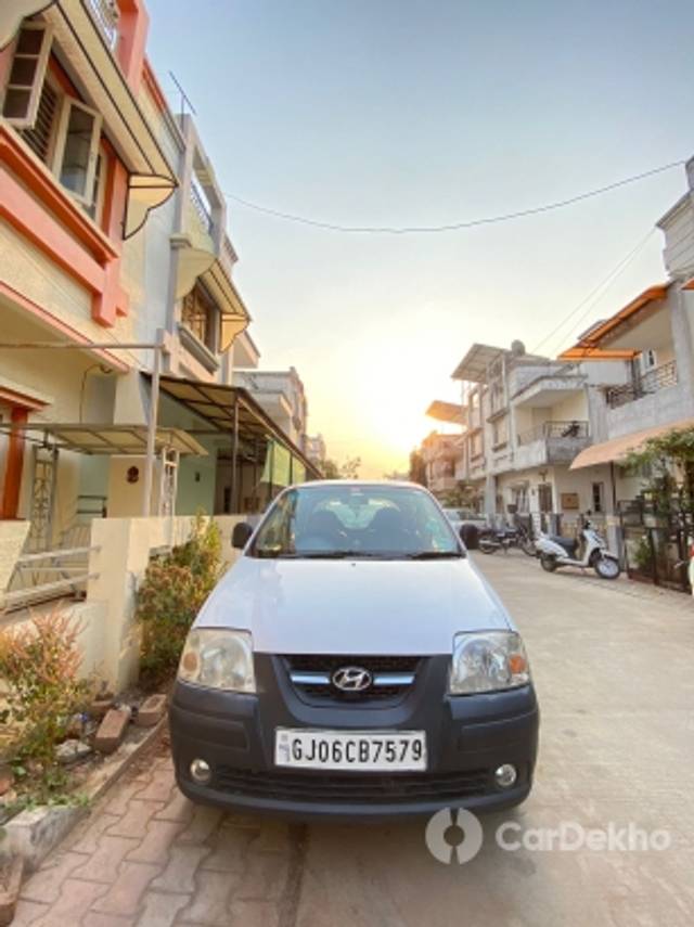 https://stimg2.cardekho.com/images/usedcarimages/large/3-2023/3634048/91AF6EA2-E259-49E1-94FC-2F9AF9999495.jpg?imwidth=6400