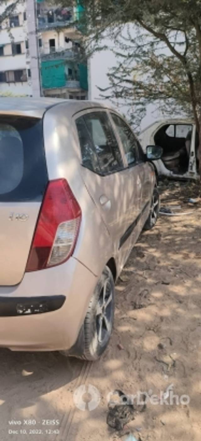 https://stimg2.cardekho.com/images/usedcarimages/large/3-2023/3634451/IMG-20221231-WA0008.jpg?imwidth=6401