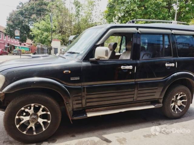 https://stimg2.cardekho.com/images/usedcarimages/large/3-2023/3634746/Scorpio1.jpg?imwidth=6400