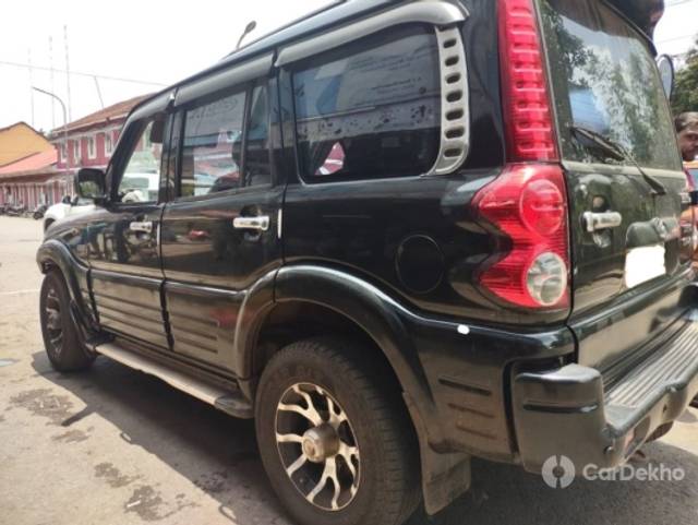 https://stimg2.cardekho.com/images/usedcarimages/large/3-2023/3634746/Scorpio2.jpg?imwidth=6402