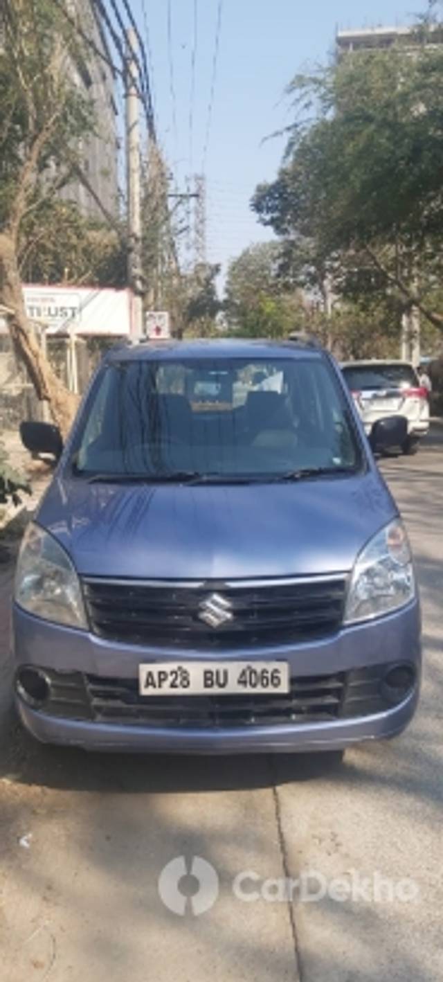 https://stimg2.cardekho.com/images/usedcarimages/large/3-2023/3634900/IMG-20230228-WA0029.jpg?imwidth=6400