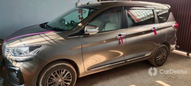 https://stimg2.cardekho.com/images/usedcarimages/large/3-2023/3634938/IMG_20230208_095935.jpg?imwidth=6400