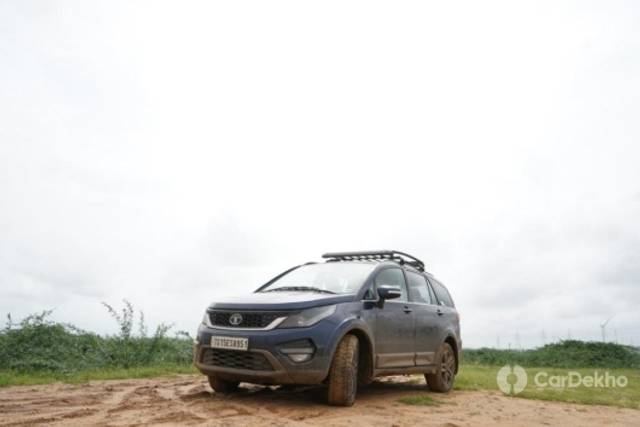 https://stimg2.cardekho.com/images/usedcarimages/large/3-2023/3635049/09AAF928-421C-4A40-83A4-C9E2FDC4FD7A.jpg?imwidth=6400