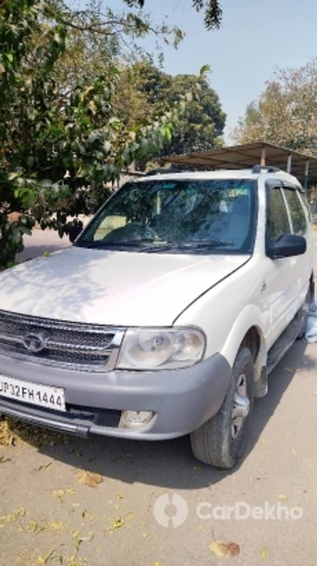 https://stimg2.cardekho.com/images/usedcarimages/large/3-2023/3635079/IMG_20230302_105427.jpg?imwidth=6402
