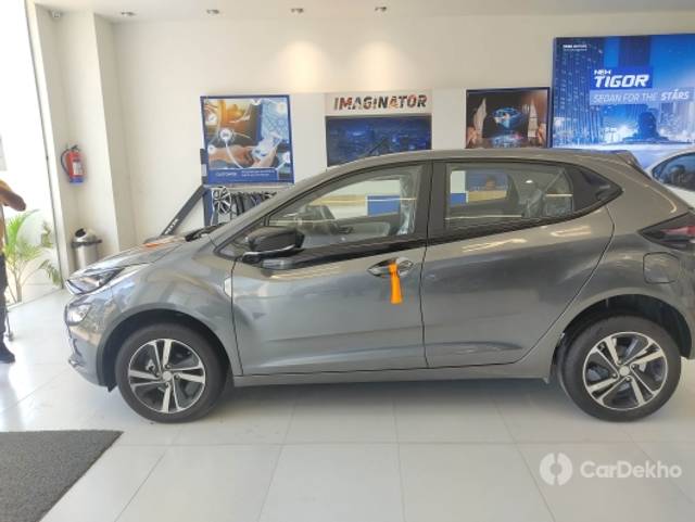 https://stimg2.cardekho.com/images/usedcarimages/large/3-2023/3635433/167774325310354195378291171568171.jpg?imwidth=6400