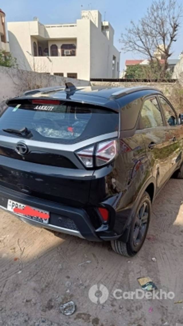 https://stimg2.cardekho.com/images/usedcarimages/large/3-2023/3635786/WhatsAppImage2023-03-02at16.42.09(2).jpg?imwidth=6402