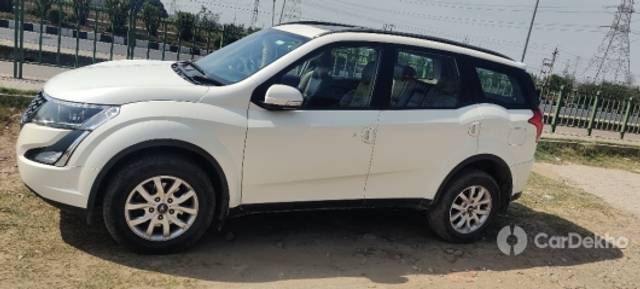 https://stimg2.cardekho.com/images/usedcarimages/large/3-2023/3636235/IMG_20230302_131948.jpg?imwidth=6401