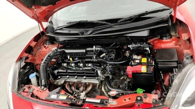 https://stimg2.cardekho.com/images/usedcarimages/large/3-2023/3636342/ENGINELEFTSIDEVIEW_7017634.jpg?imwidth=6400