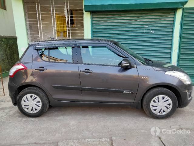 https://stimg2.cardekho.com/images/usedcarimages/large/3-2023/3636352/IMG20230226075355.jpg?imwidth=6401