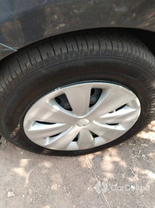 https://stimg2.cardekho.com/images/usedcarimages/large/3-2023/3636385/IMG_20230303_093549.jpg?imwidth=6401