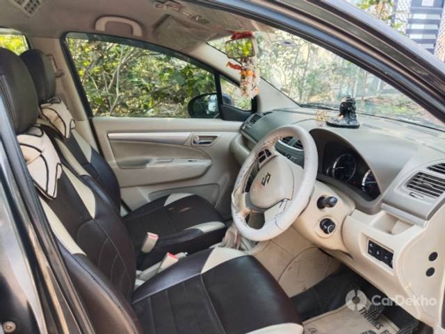 https://stimg2.cardekho.com/images/usedcarimages/large/3-2023/3636385/IMG_20230303_093654.jpg?imwidth=6402