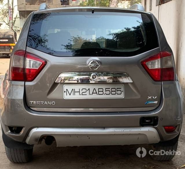 https://stimg2.cardekho.com/images/usedcarimages/large/3-2023/3636558/36F2CA88-003B-4A1D-9F31-E53961BB1702.jpg?imwidth=6402