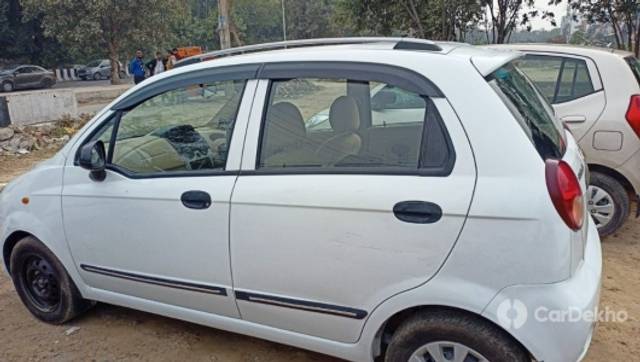 https://stimg2.cardekho.com/images/usedcarimages/large/3-2023/3636567/IMG-20230303-WA0004.jpg?imwidth=6402