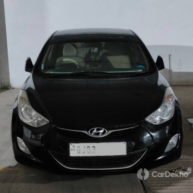 https://stimg2.cardekho.com/images/usedcarimages/large/3-2023/3636604/Picsart_23-03-03_13-39-51-707.jpg?imwidth=6400