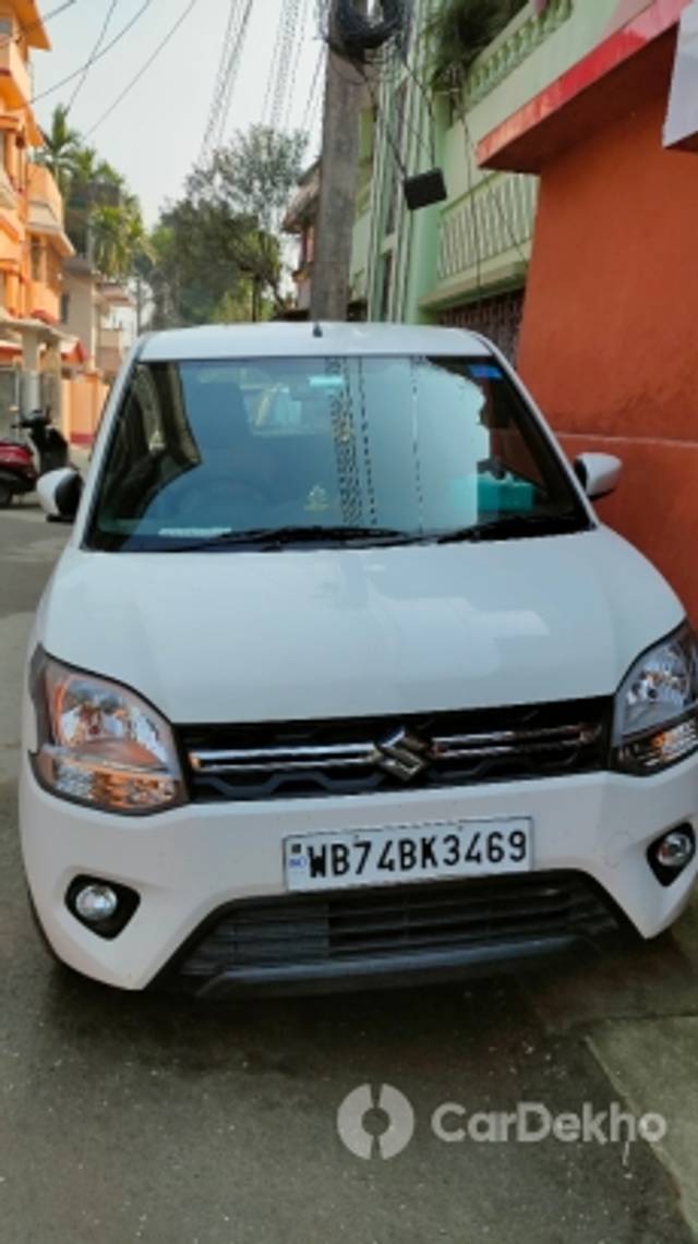 https://stimg2.cardekho.com/images/usedcarimages/large/3-2023/3637252/IMG20230204100144.jpg?imwidth=6400
