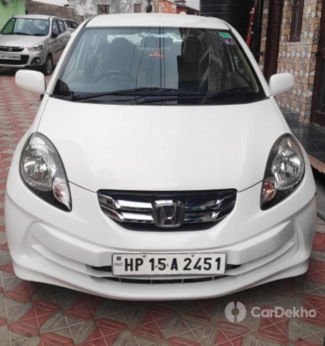 https://stimg2.cardekho.com/images/usedcarimages/large/3-2023/3637358/Screenshot_2023-03-04-09-41-58-21_92460851df6f172a4592fca41cc2d2e6.jpg?imwidth=6400