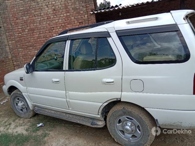 https://stimg2.cardekho.com/images/usedcarimages/large/3-2023/3637394/IMG_20221012_113034.jpg?imwidth=6400