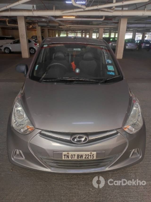 https://stimg2.cardekho.com/images/usedcarimages/large/3-2023/3637451/IMG_20230304_123117.jpg?imwidth=6402