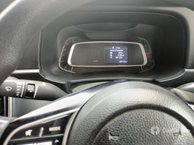 https://stimg2.cardekho.com/images/usedcarimages/large/3-2023/3638076/IMG20230206171324.jpg?imwidth=6401