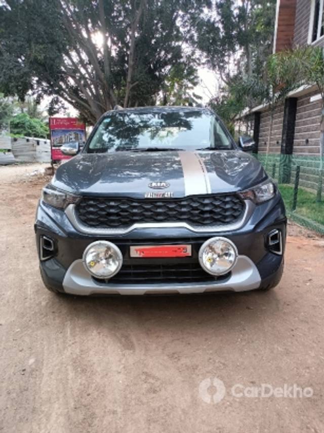 https://stimg2.cardekho.com/images/usedcarimages/large/3-2023/3638076/IMG_20230206_182834.jpg?imwidth=6400