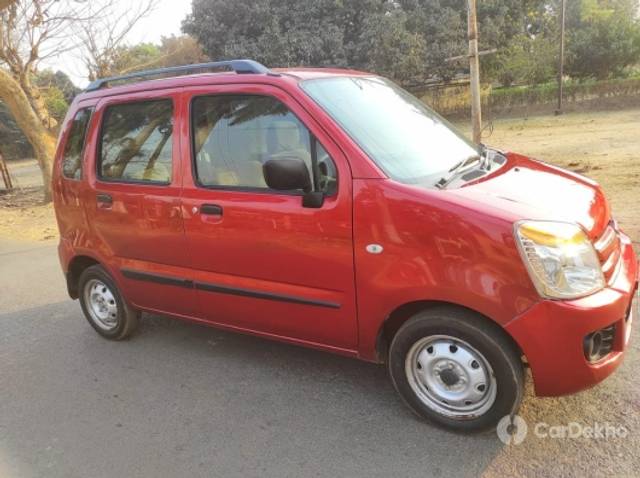 https://stimg2.cardekho.com/images/usedcarimages/large/3-2023/3638652/IMG-20230302-WA0068.jpg?imwidth=6402