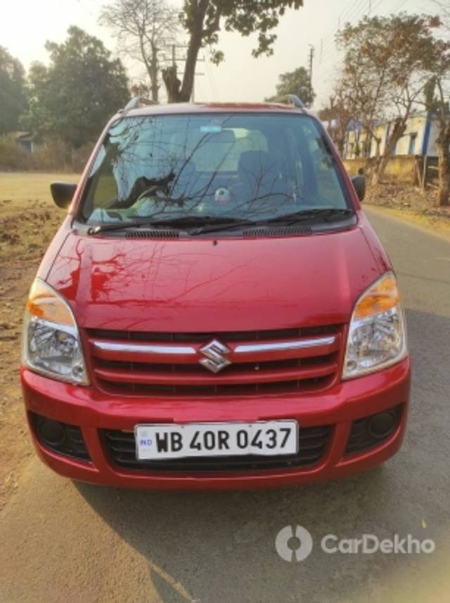 https://stimg2.cardekho.com/images/usedcarimages/large/3-2023/3638652/IMG-20230302-WA0080.jpg?imwidth=6400