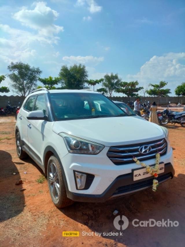 https://stimg2.cardekho.com/images/usedcarimages/large/3-2023/3639134/IMG20211006145829.jpg?imwidth=6400
