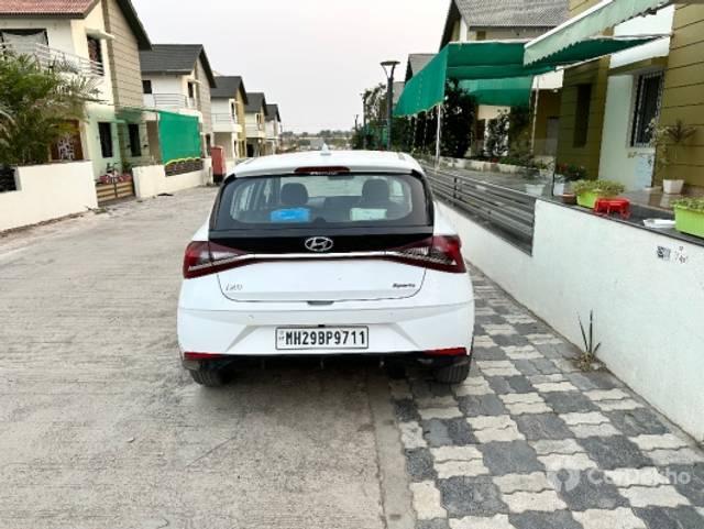 https://stimg2.cardekho.com/images/usedcarimages/large/3-2023/3639522/IMG-1548.jpg?imwidth=6401