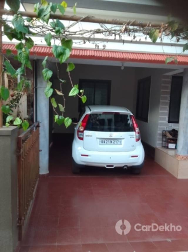https://stimg2.cardekho.com/images/usedcarimages/large/3-2023/3639676/IMG-20230306-WA0015.jpg?imwidth=6400