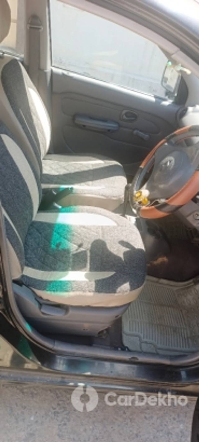 https://stimg2.cardekho.com/images/usedcarimages/large/3-2023/3639745/16780858020548532379958126279337.jpg?imwidth=6402