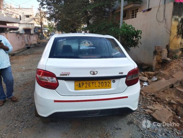 https://stimg2.cardekho.com/images/usedcarimages/large/3-2023/3639864/IMG_20230224_080435.jpg?imwidth=6401