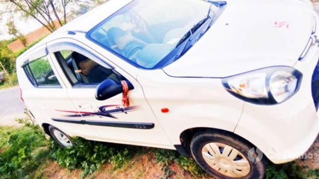 https://stimg2.cardekho.com/images/usedcarimages/large/3-2023/3639874/IMG-20230306-WA0170.jpg?imwidth=6401