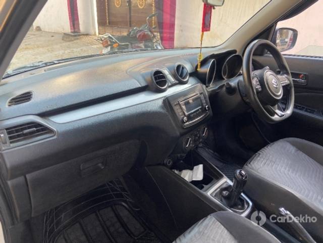 https://stimg2.cardekho.com/images/usedcarimages/large/3-2023/3640274/12DC5D90-2674-4081-BCBA-8429A5F68146.jpg?imwidth=6401