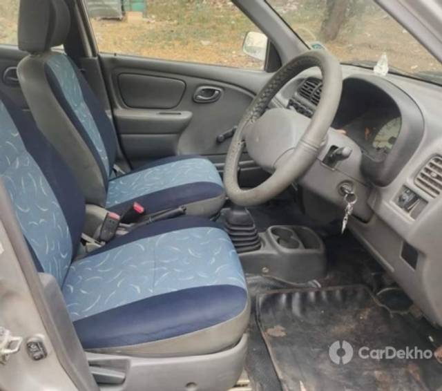 https://stimg2.cardekho.com/images/usedcarimages/large/3-2023/3640455/IMG-20230304-WA0002.jpg?imwidth=6402
