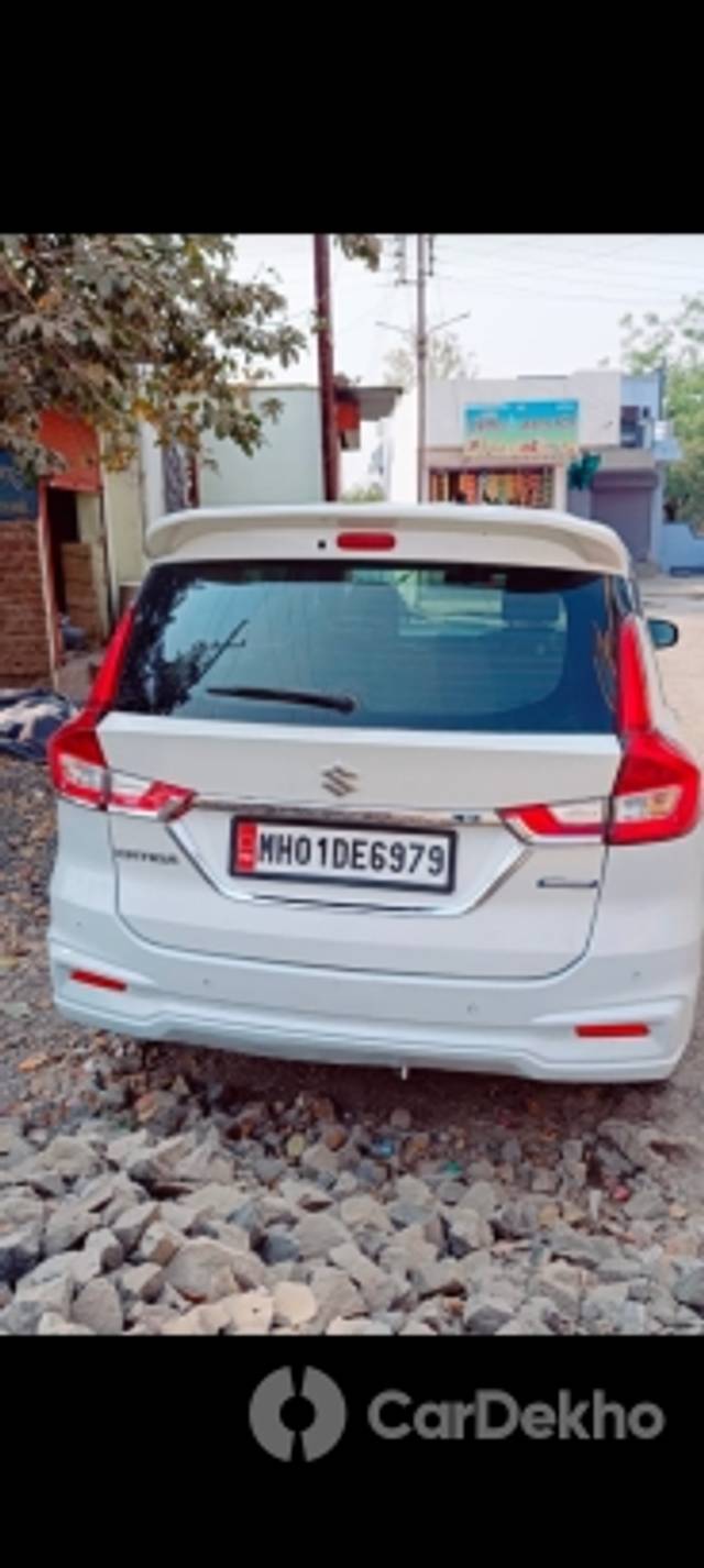 https://stimg2.cardekho.com/images/usedcarimages/large/3-2023/3641767/Screenshot_20230305_205650.jpg?imwidth=6401