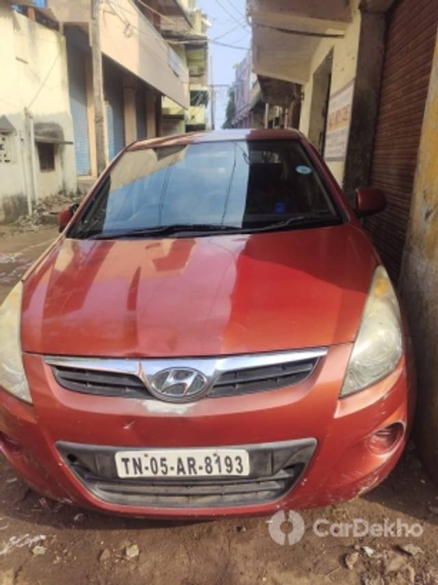 https://stimg2.cardekho.com/images/usedcarimages/large/3-2023/3642335/IMG-20230107-WA0004.jpg?imwidth=6401