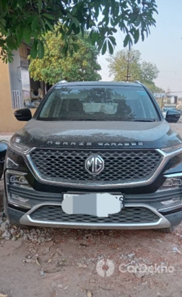 https://stimg2.cardekho.com/images/usedcarimages/large/3-2023/3642688/20230307_181025588.jpg?imwidth=6400