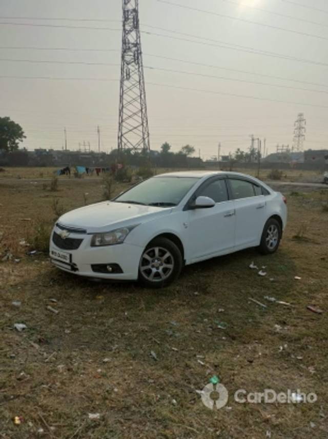 https://stimg2.cardekho.com/images/usedcarimages/large/3-2023/3642766/IMG-20230204-WA0023.jpg?imwidth=6400